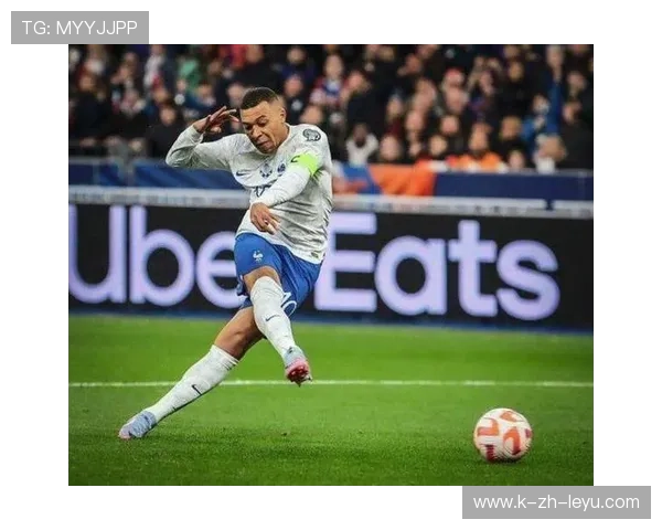 姆巴佩定位球抽射破网，巴黎全队抱团怒吼